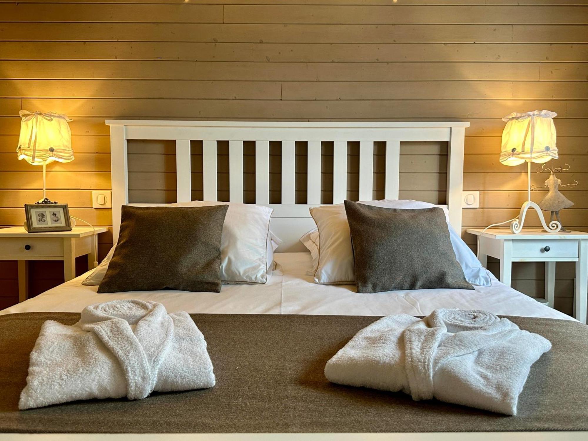 Bed and Breakfast Sous Le Cerisier Venarey-les-Laumes Esterno foto
